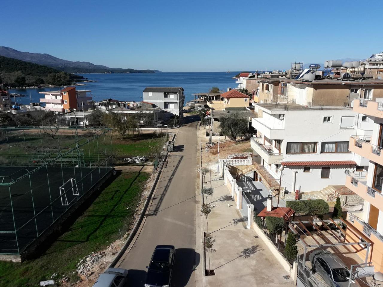 Tani'S Guesthouse Ksamil Bagian luar foto